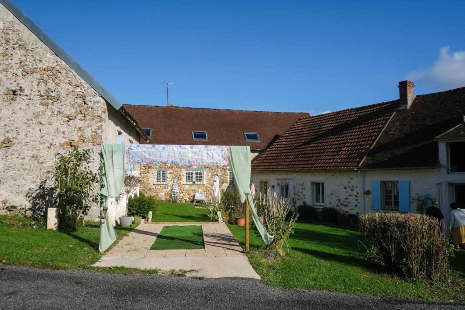 Gite De La Pierre Bleue, Maison A La Campagne Verdon  エクステリア 写真